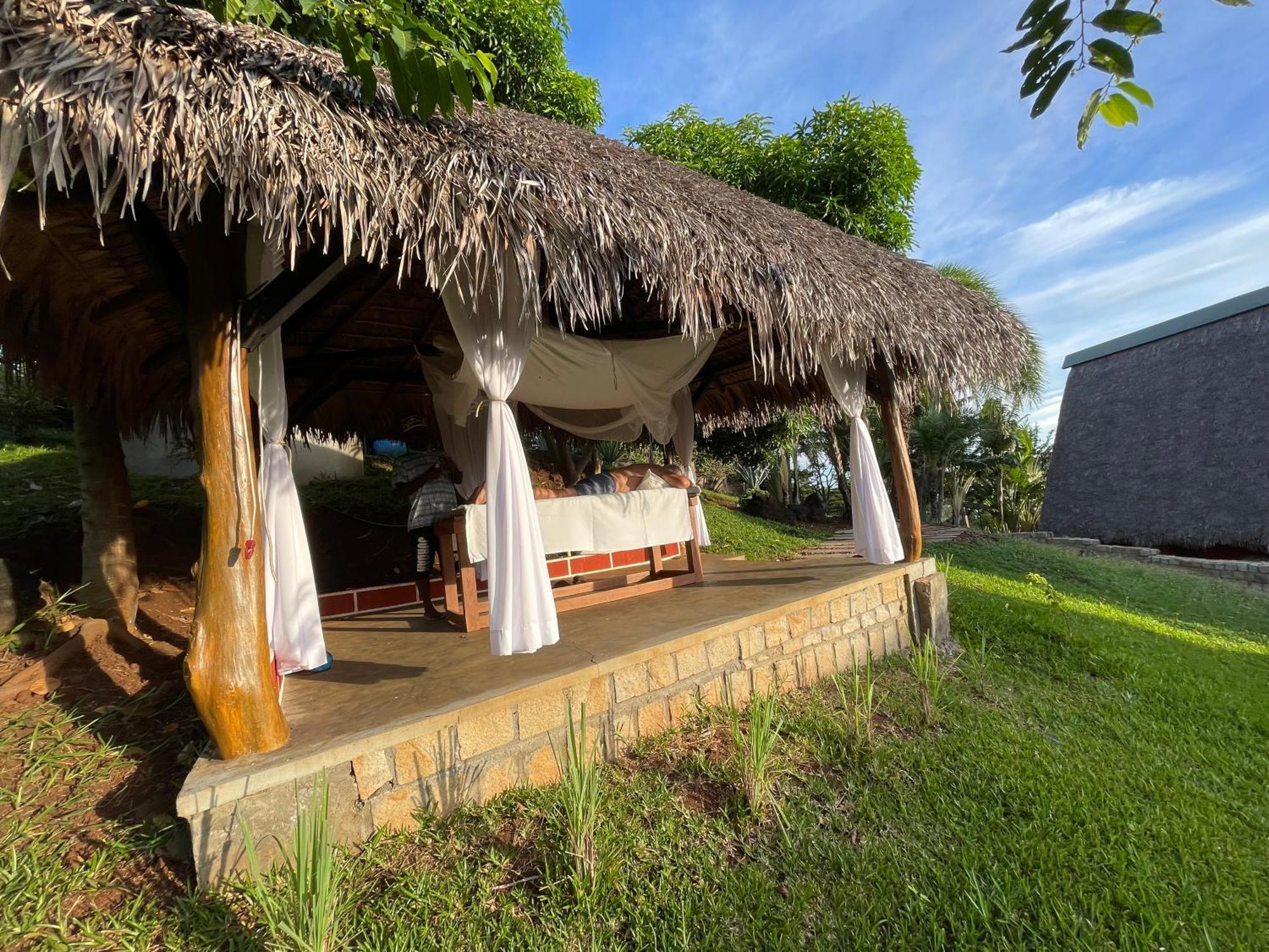 Lodges Cap Dore Andilana Exterior photo